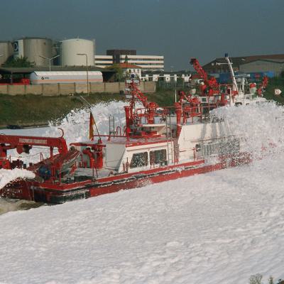 Flb025